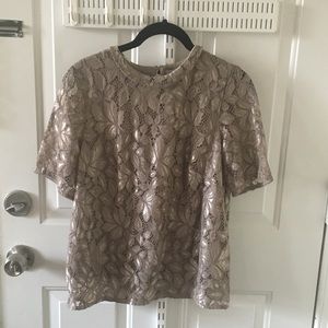H&M floral appliqué short sleeve top